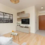 Niemcewicza Pet-Friendly Apartment By Noclegi Renters